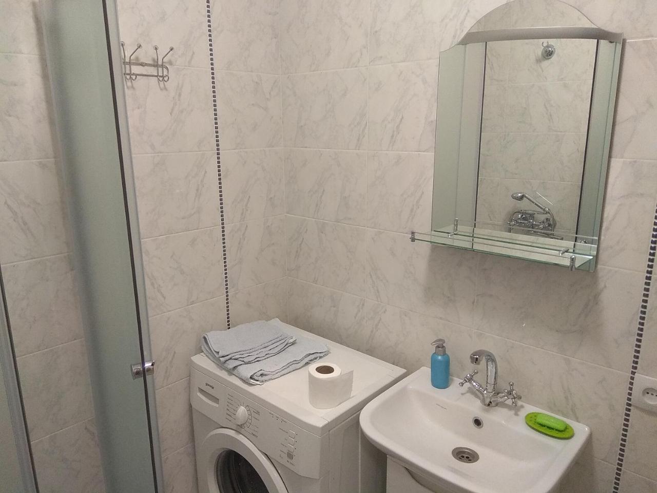 Квартира Біля Центру Rivne Ngoại thất bức ảnh