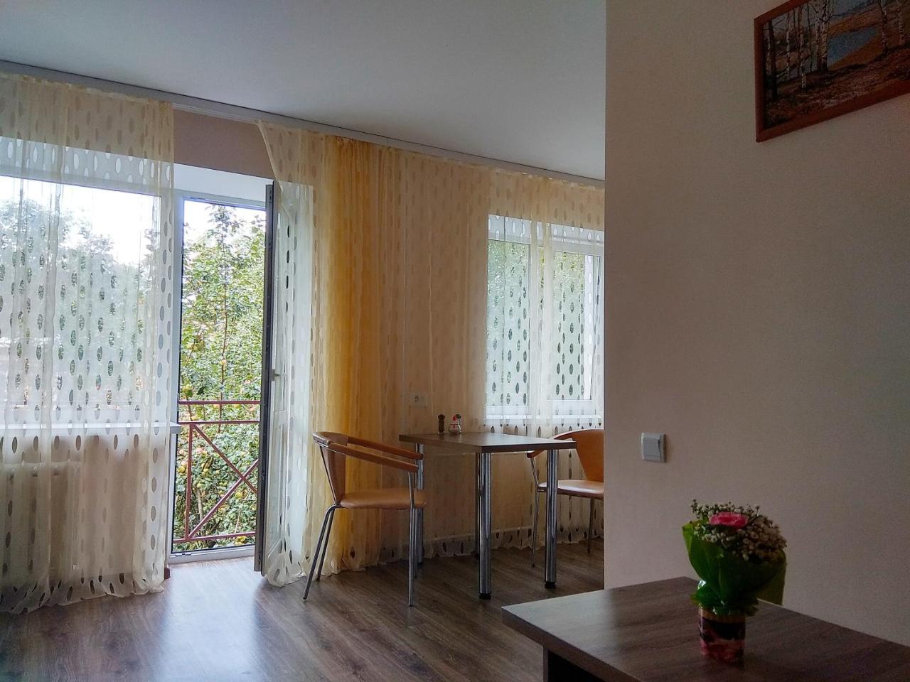 Квартира Біля Центру Rivne Ngoại thất bức ảnh